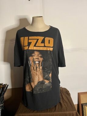Lizzo Band TShirt 2XL